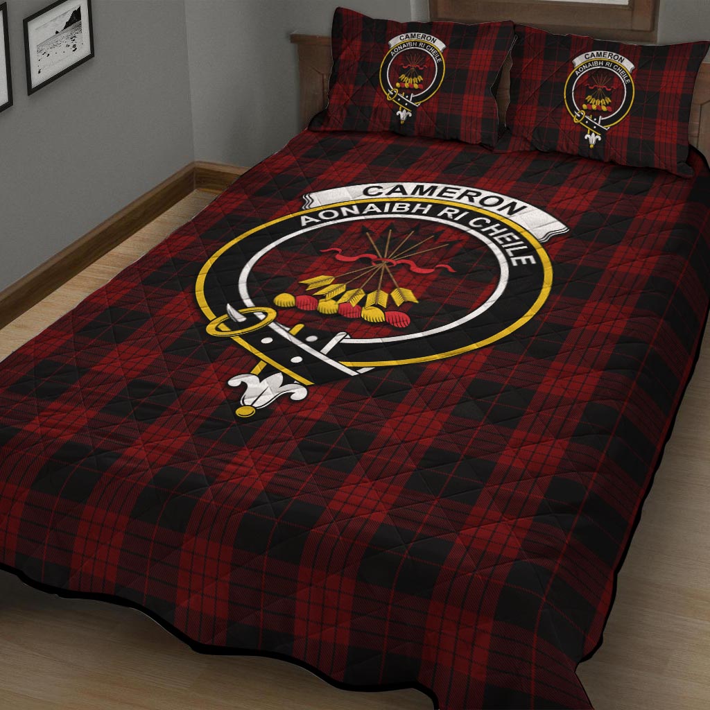 Cameron Black and Red Tartan Quilt Bed Set with Family Crest - Tartan Vibes Clothing