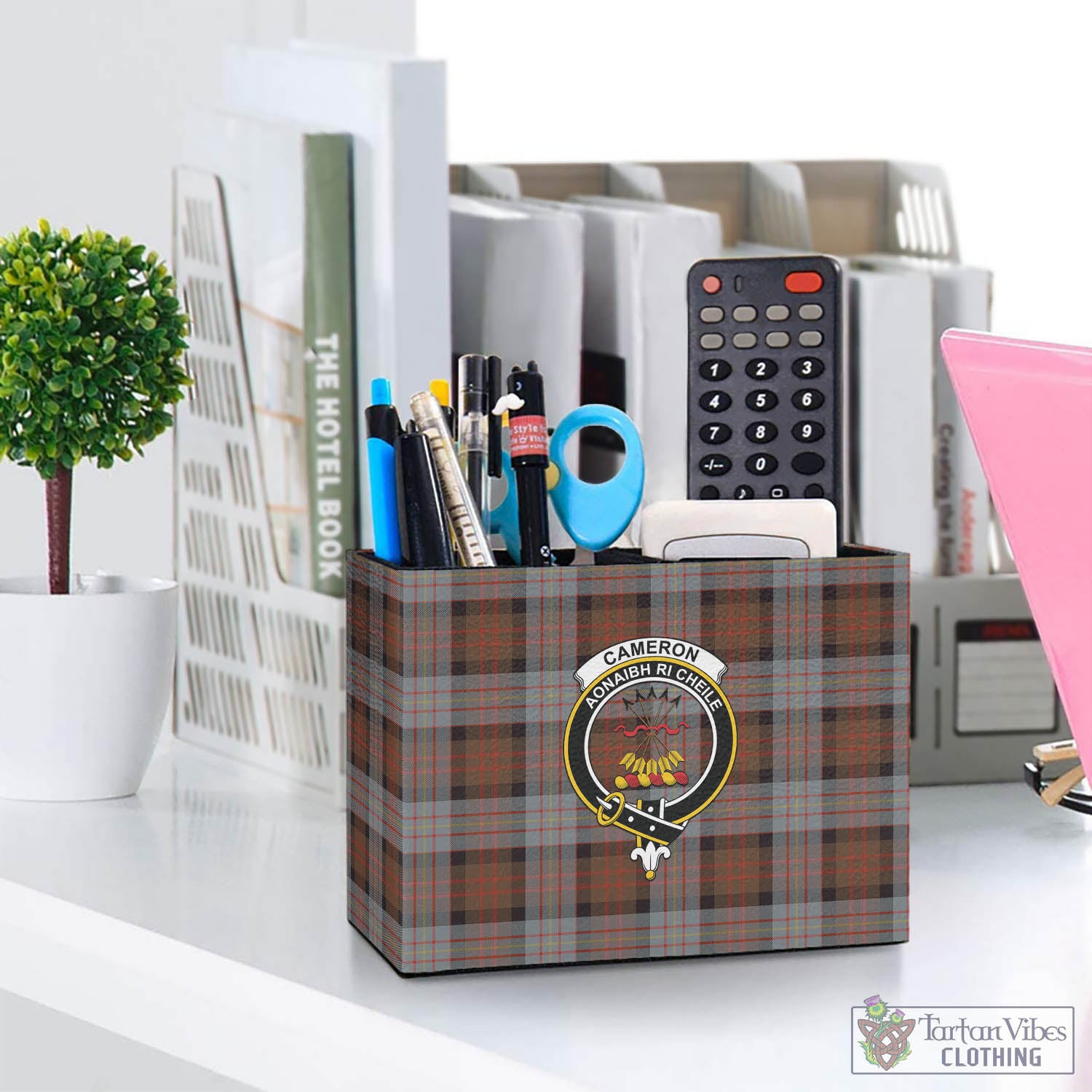 Tartan Vibes Clothing Cameron of Erracht Weathered Tartan Pen Holder with Family Crest