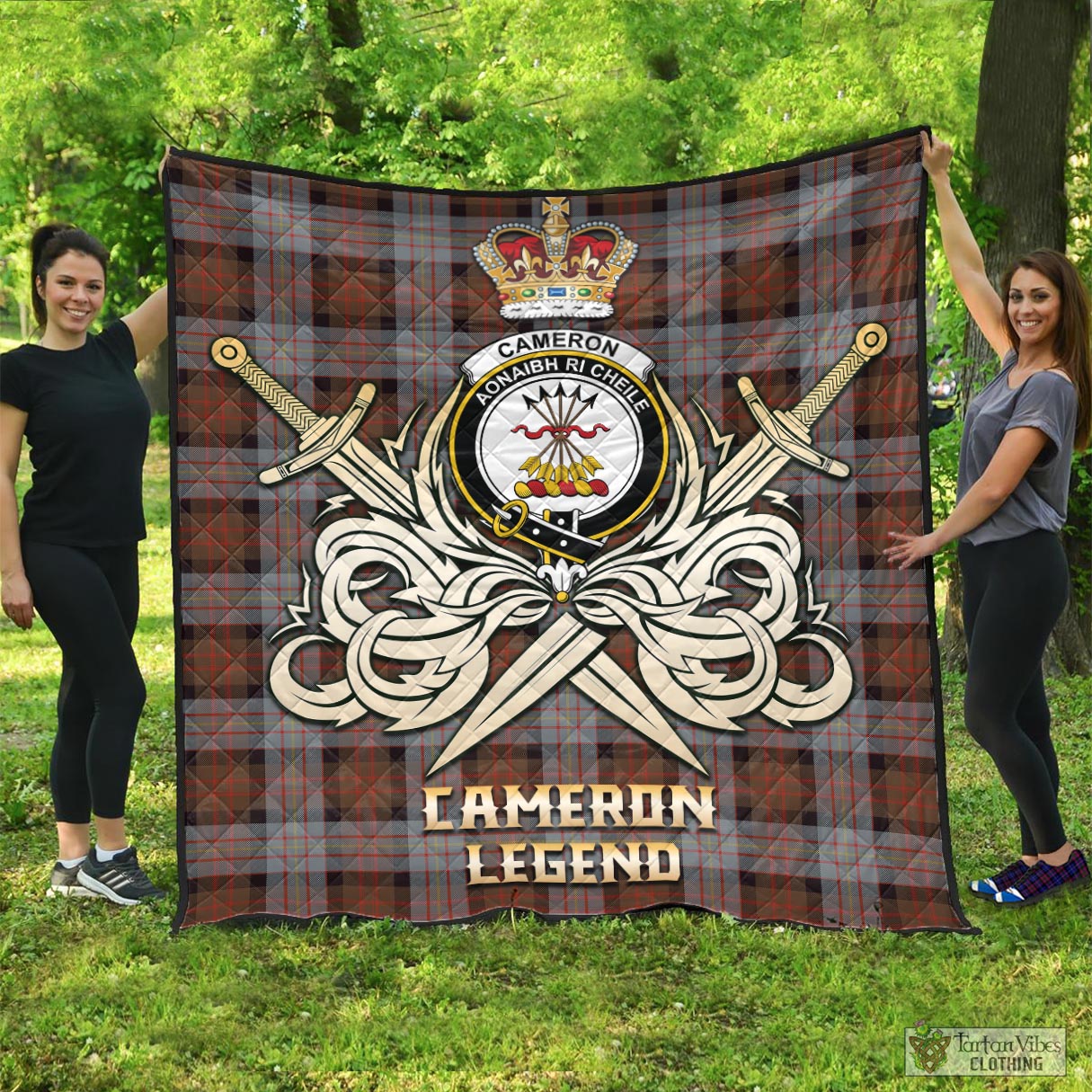 Tartan Vibes Clothing Cameron of Erracht Weathered Tartan Quilt with Clan Crest and the Golden Sword of Courageous Legacy