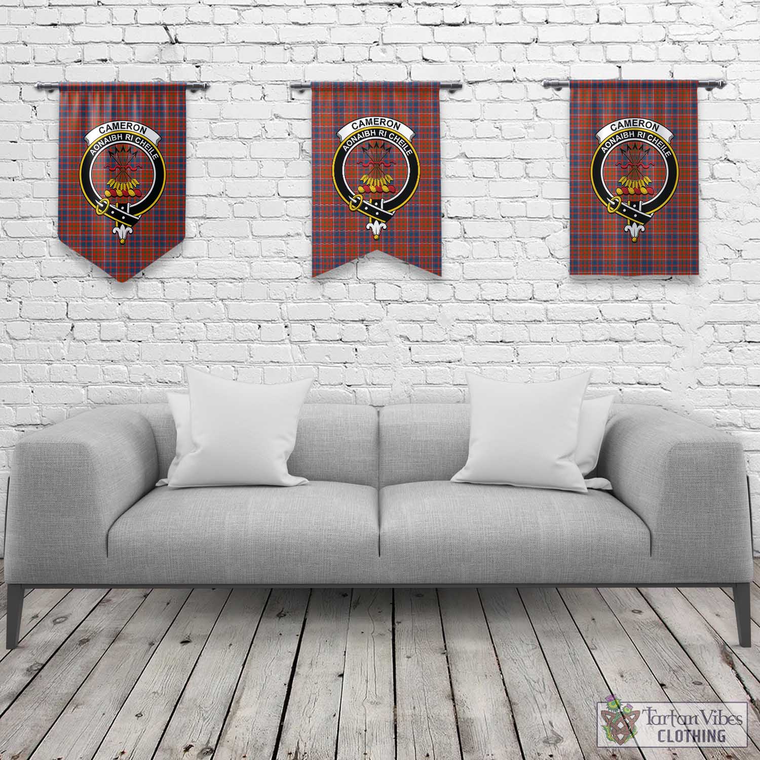 Tartan Vibes Clothing Cameron of Lochiel Ancient Tartan Gonfalon, Tartan Banner with Family Crest