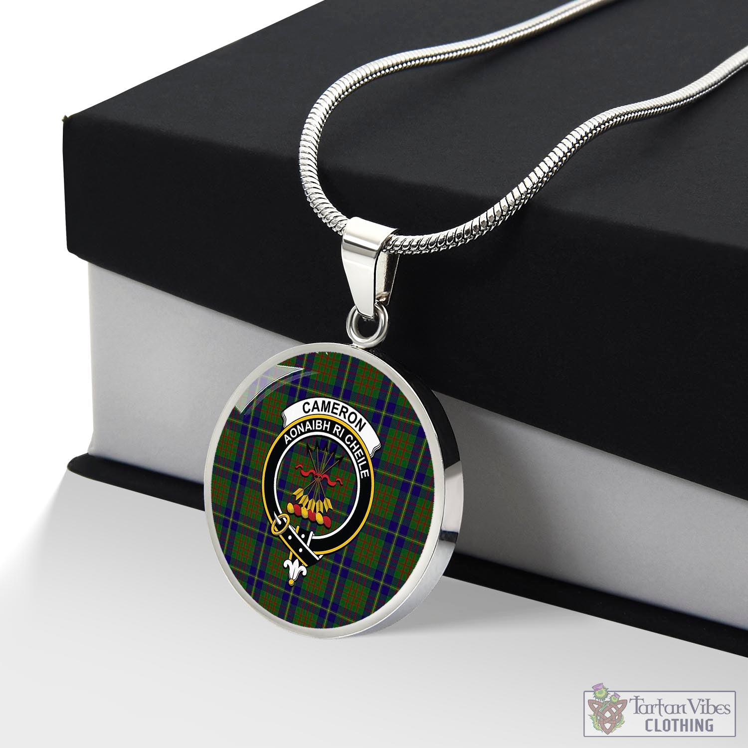 Tartan Vibes Clothing Cameron of Lochiel Hunting Tartan Circle Necklace with Family Crest