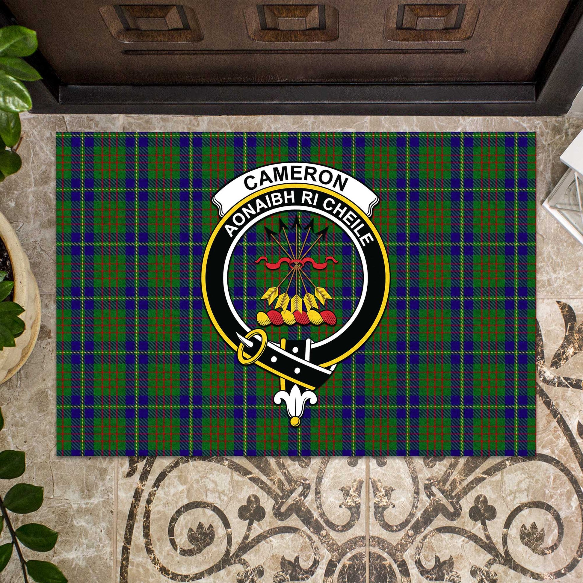 Cameron of Lochiel Hunting Tartan Door Mat with Family Crest - Tartanvibesclothing