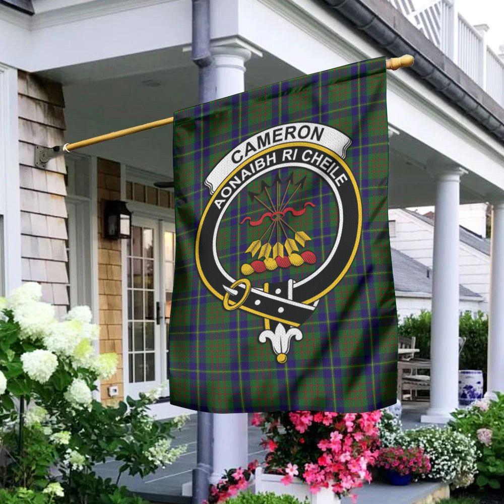 Cameron of Lochiel Hunting Tartan Flag with Family Crest - Tartan Vibes Clothing