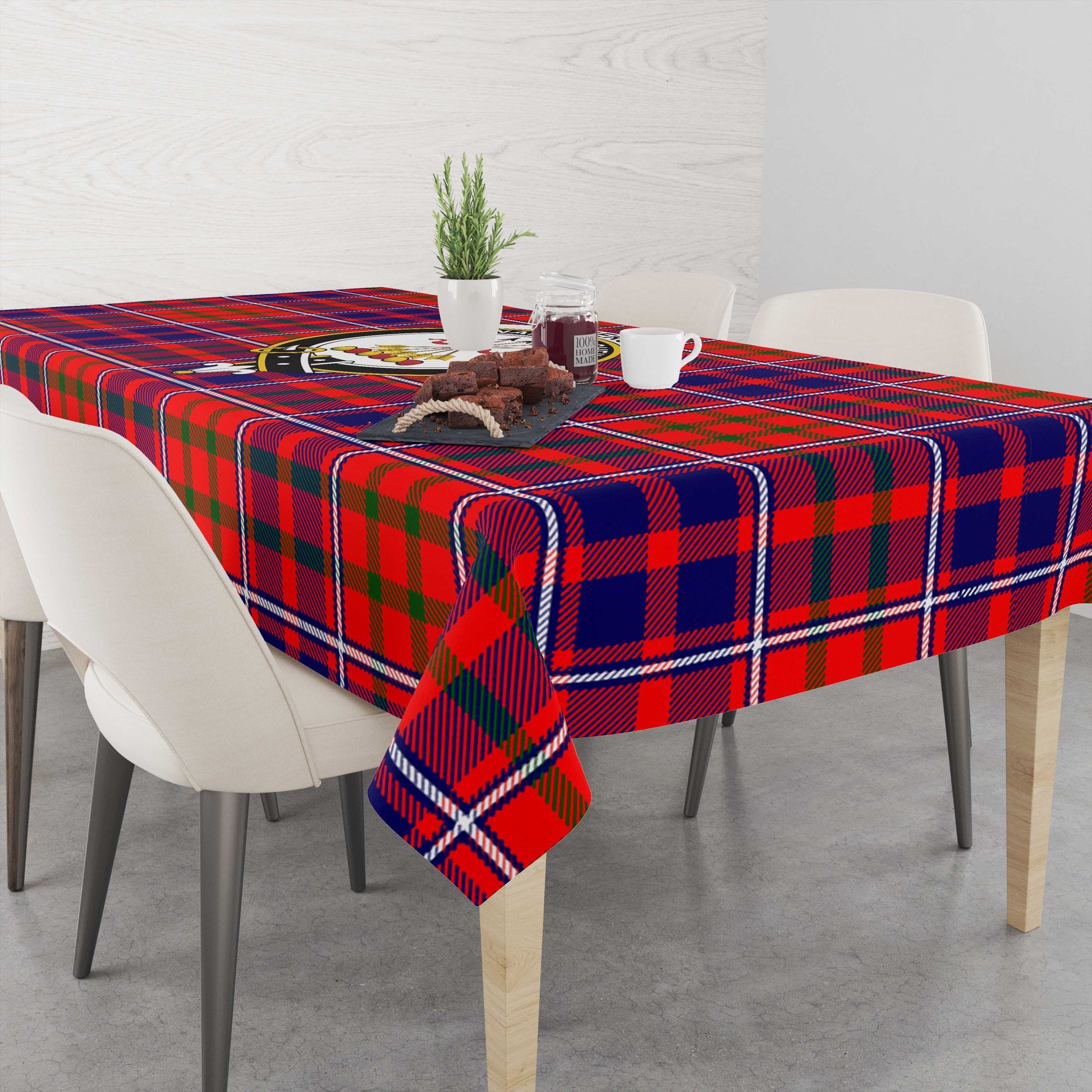 cameron-of-lochiel-modern-tatan-tablecloth-with-family-crest