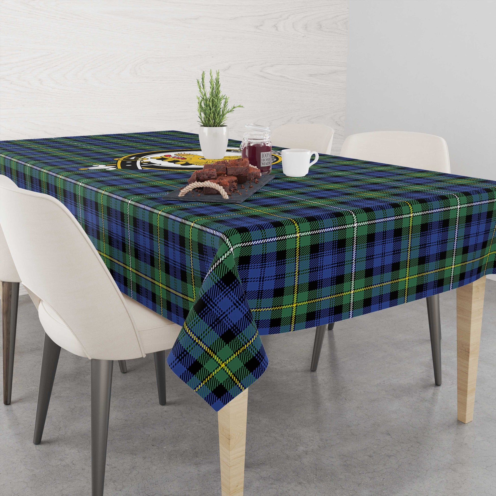 campbell-argyll-ancient-tatan-tablecloth-with-family-crest