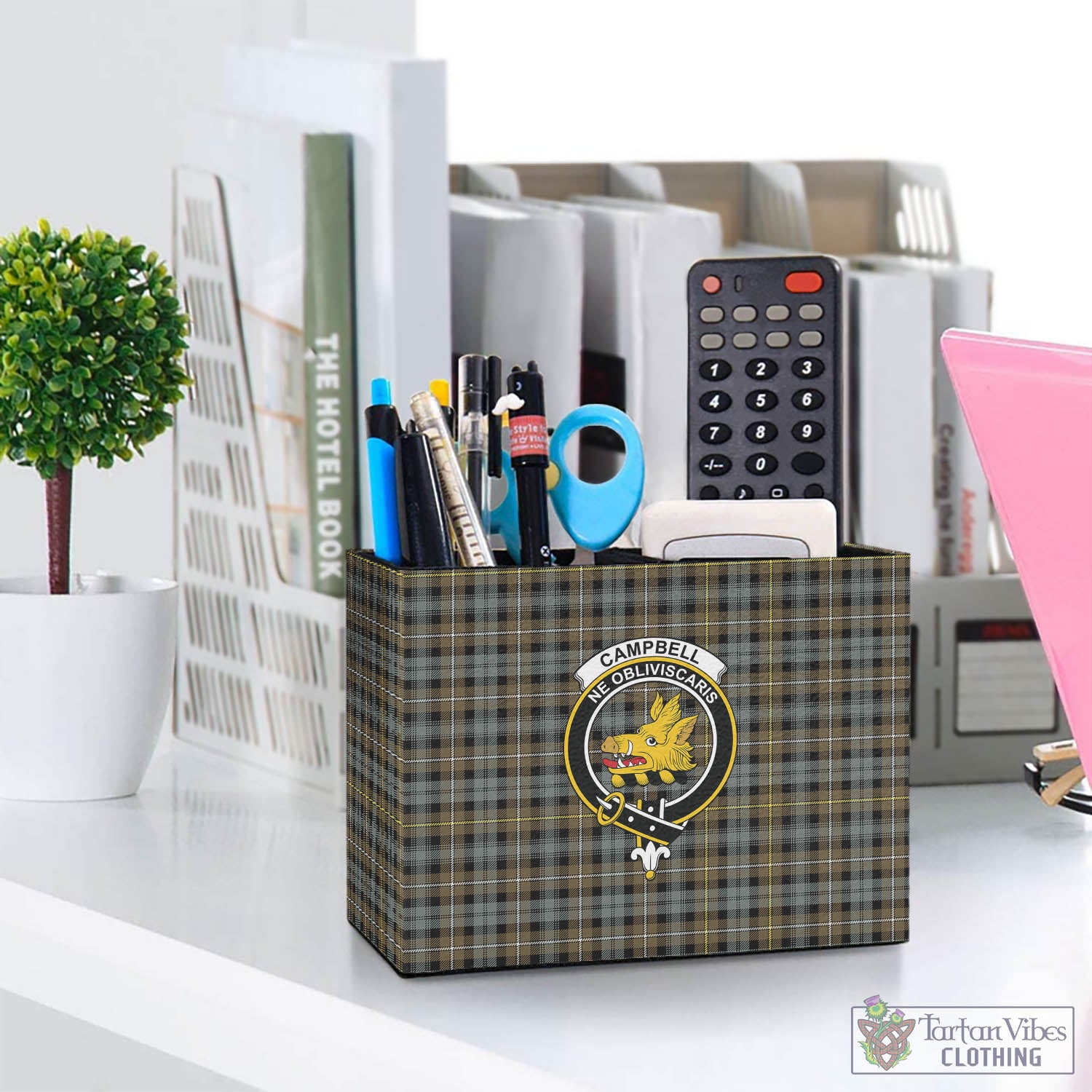 Tartan Vibes Clothing Campbell Argyll Weathered Tartan Pen Holder with Family Crest