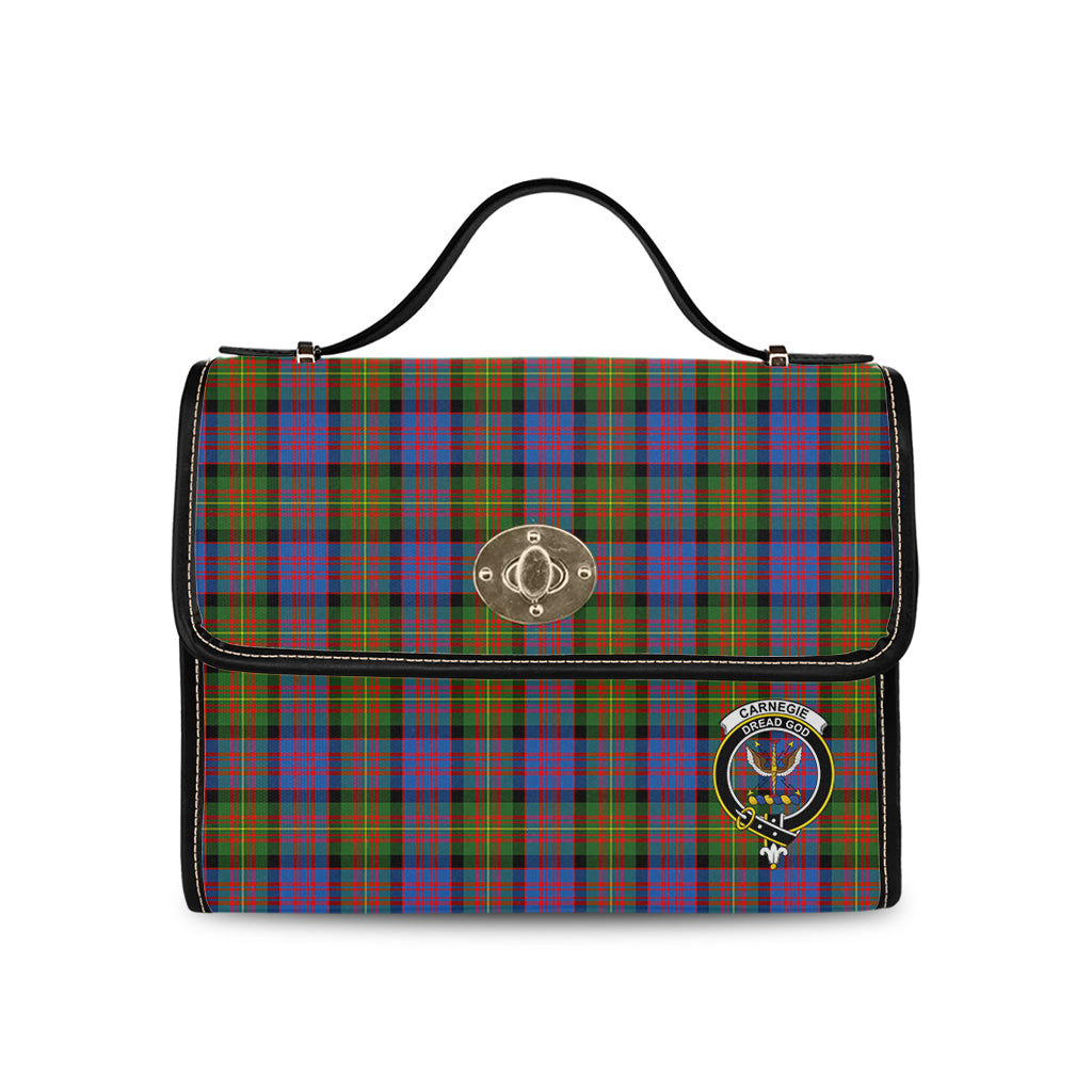 carnegie-ancient-tartan-leather-strap-waterproof-canvas-bag-with-family-crest