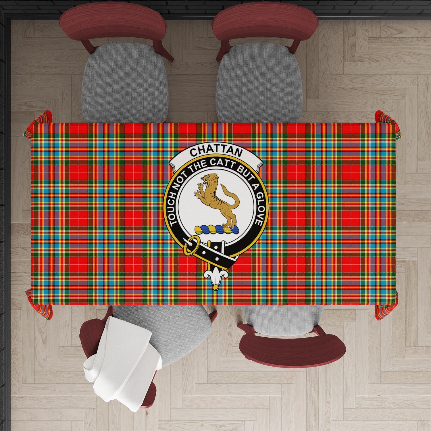 chattan-tatan-tablecloth-with-family-crest