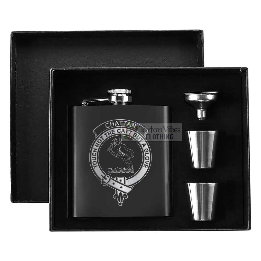 Tartan Vibes Clothing Chattan Crest Hip Flask Set 7oz Black Stainless Steel with A Gift Box