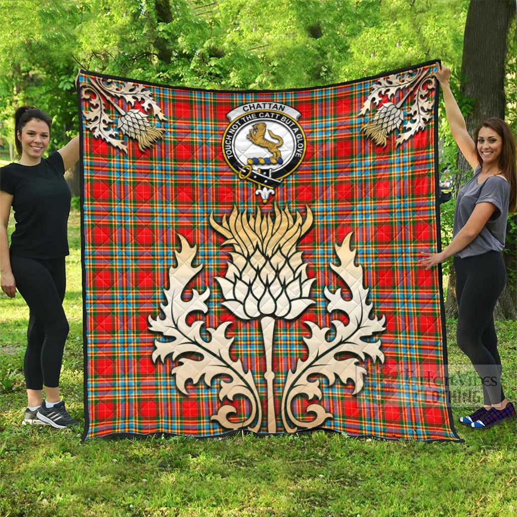 Tartan Vibes Clothing Chattan Tartan Quilt with Family Crest and Golden Thistle Style