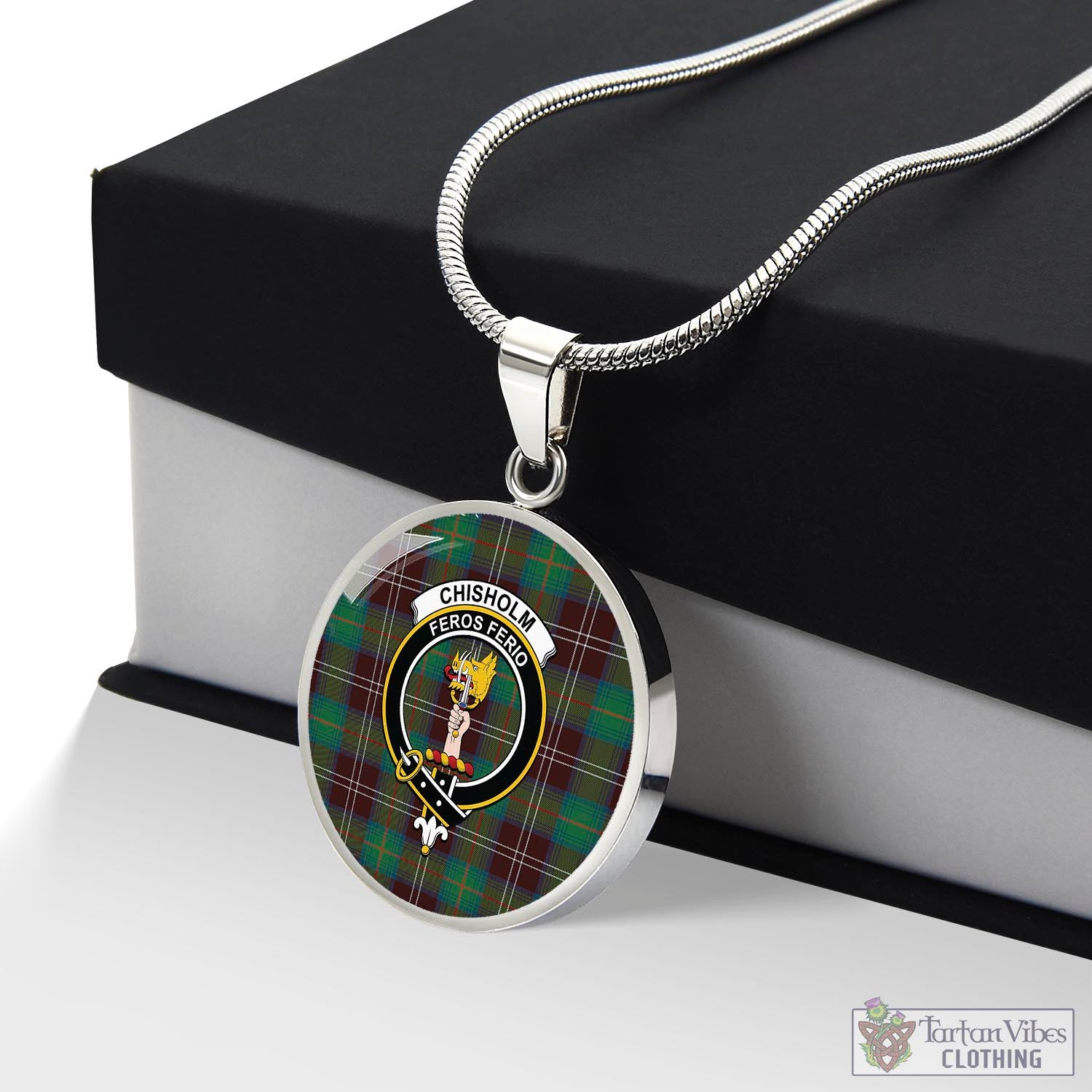 Tartan Vibes Clothing Chisholm Hunting Ancient Tartan Circle Necklace with Family Crest