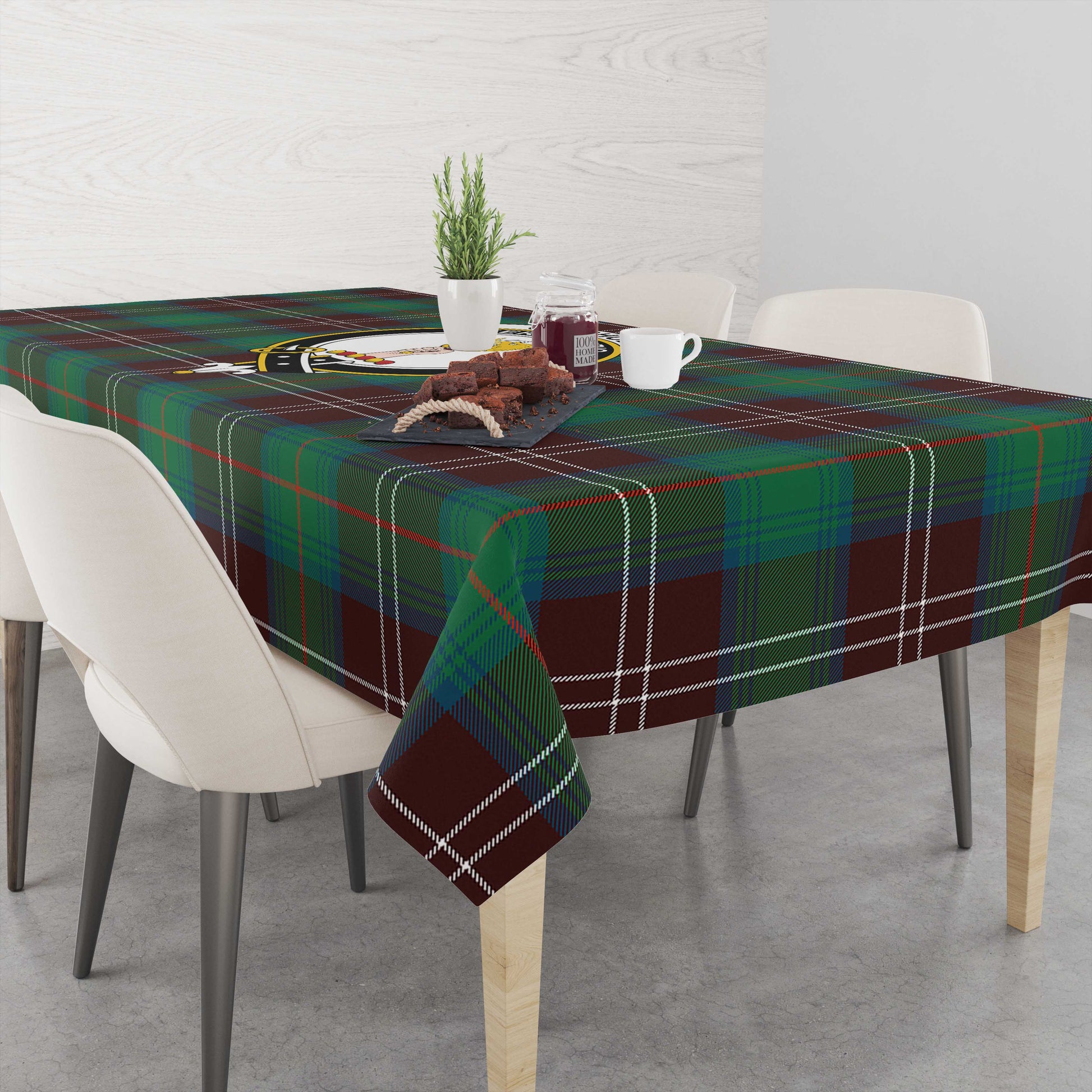 chisholm-hunting-ancient-tatan-tablecloth-with-family-crest