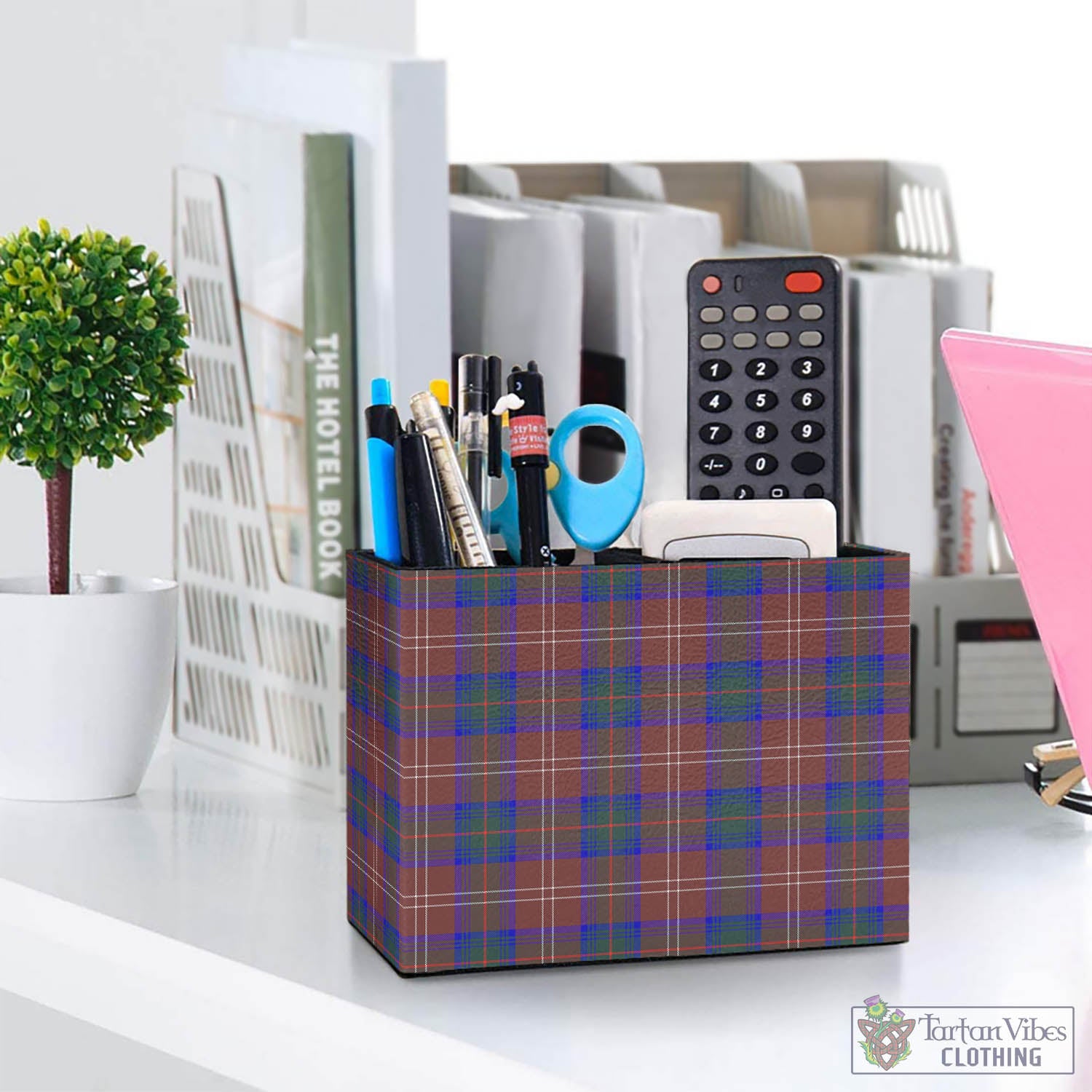 Tartan Vibes Clothing Chisholm Hunting Modern Tartan Pen Holder