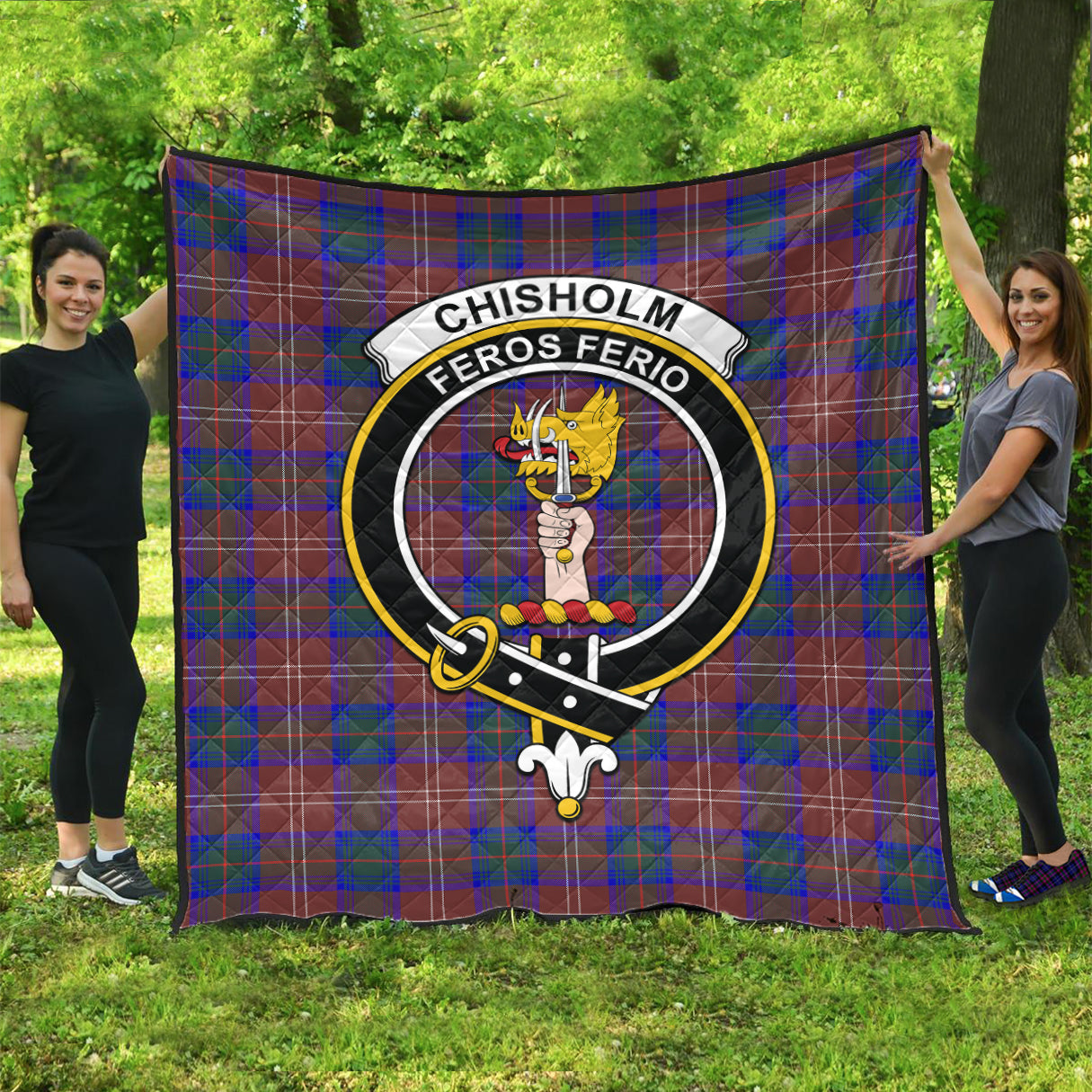 chisholm-hunting-modern-tartan-quilt-with-family-crest