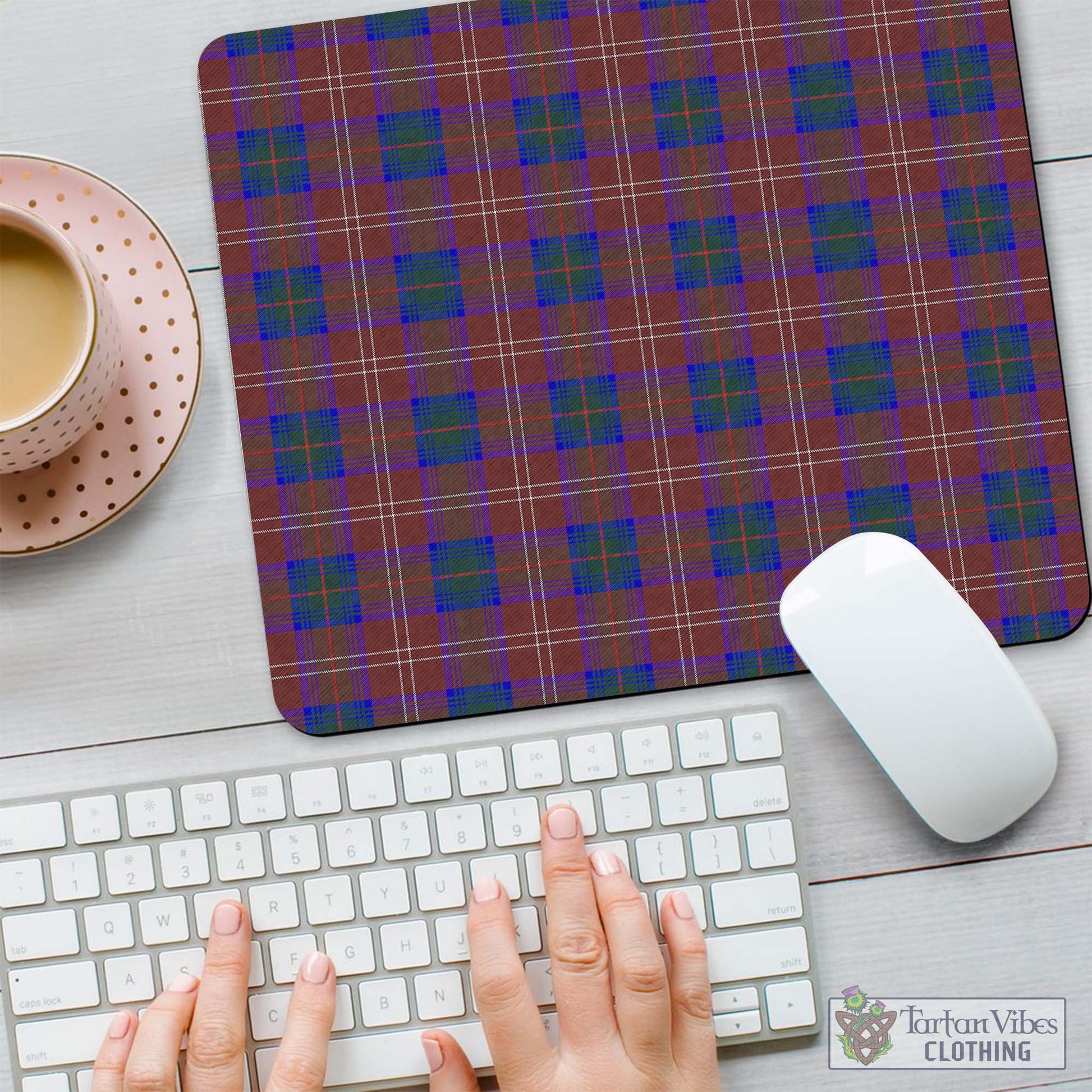 Tartan Vibes Clothing Chisholm Hunting Modern Tartan Mouse Pad