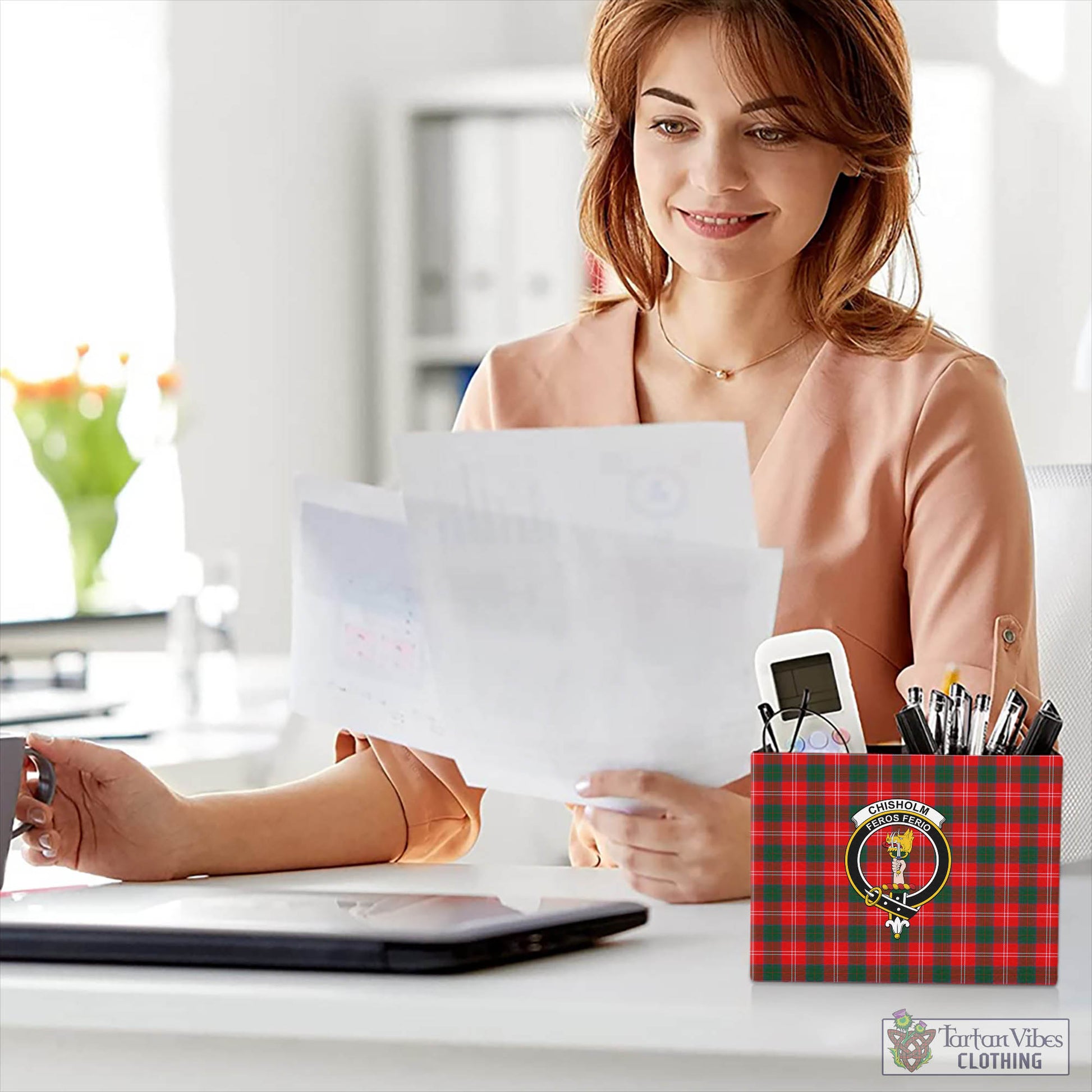 Tartan Vibes Clothing Chisholm Modern Tartan Pen Holder with Family Crest