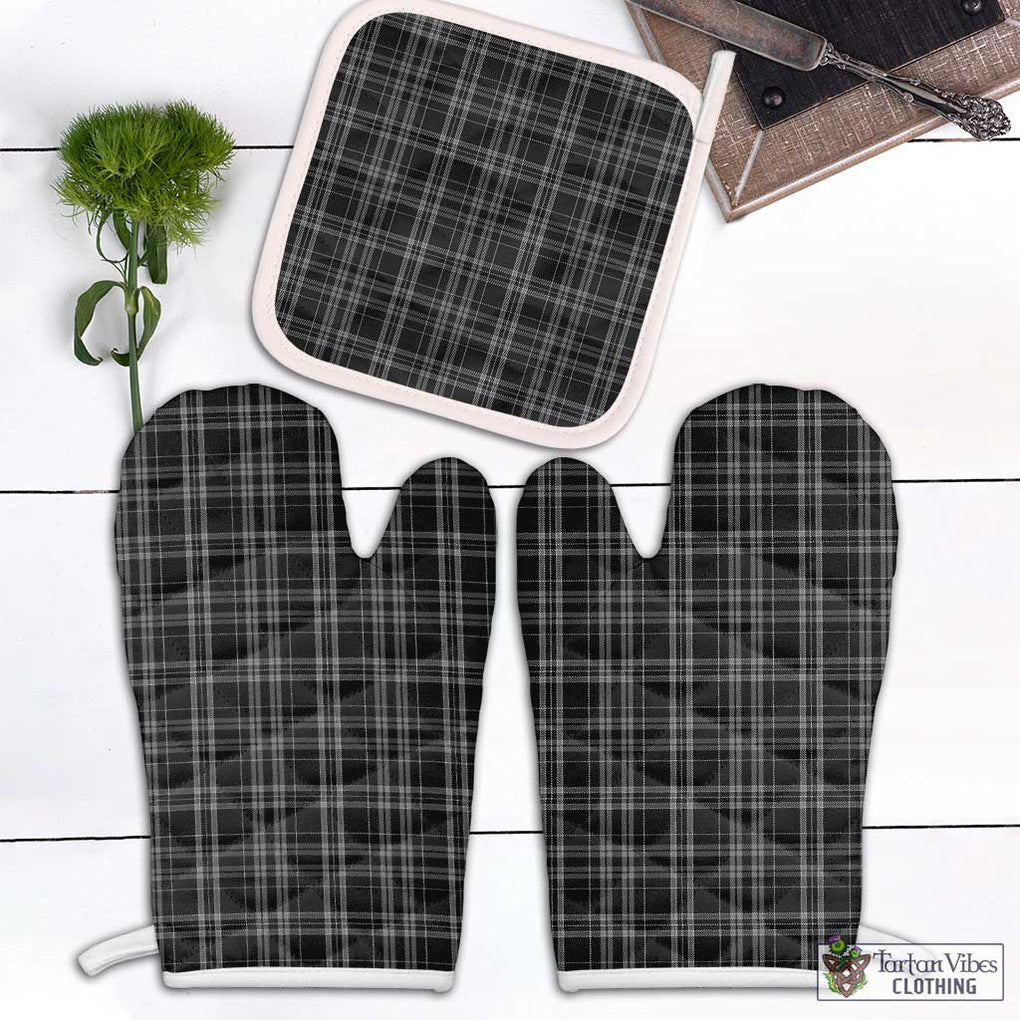 Clergy Grey Tartan Combo Oven Mitt & Pot-Holder Combo 1 Oven Mitt & 1 Pot-Holder White - Tartan Vibes Clothing