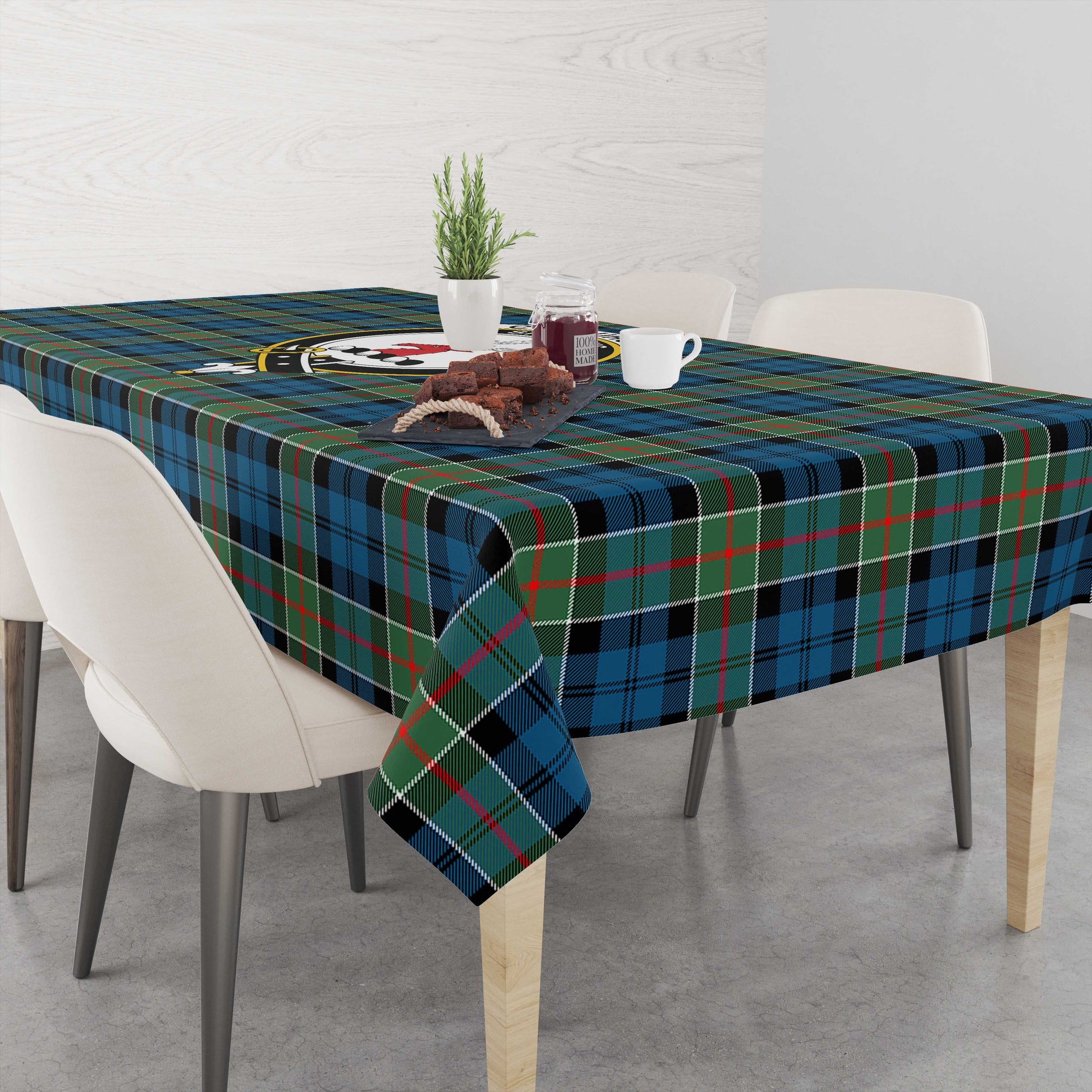 colquhoun-ancient-tatan-tablecloth-with-family-crest