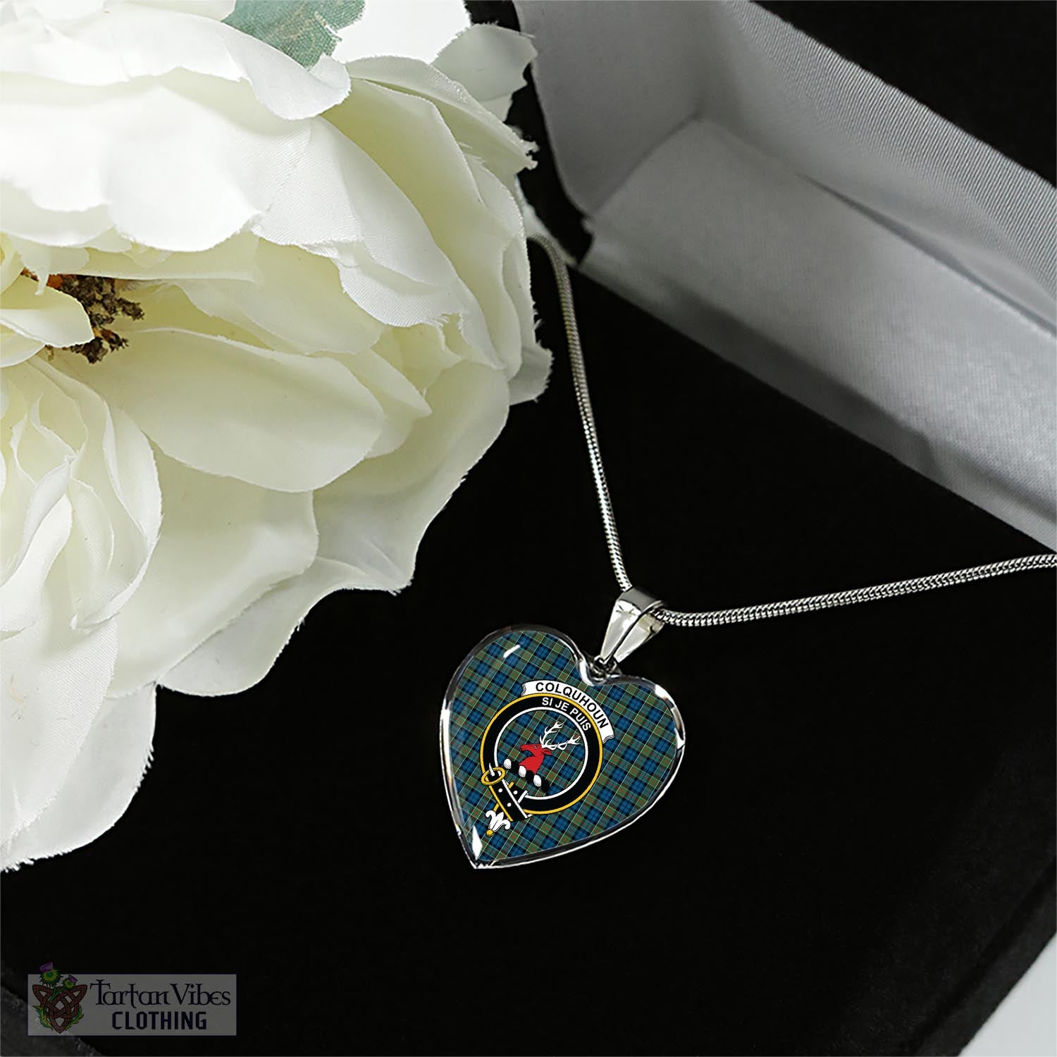 Tartan Vibes Clothing Colquhoun Ancient Tartan Heart Necklace with Family Crest