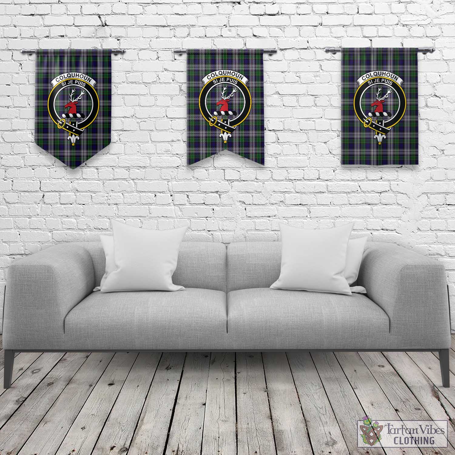 Tartan Vibes Clothing Colquhoun Dress Tartan Gonfalon, Tartan Banner with Family Crest