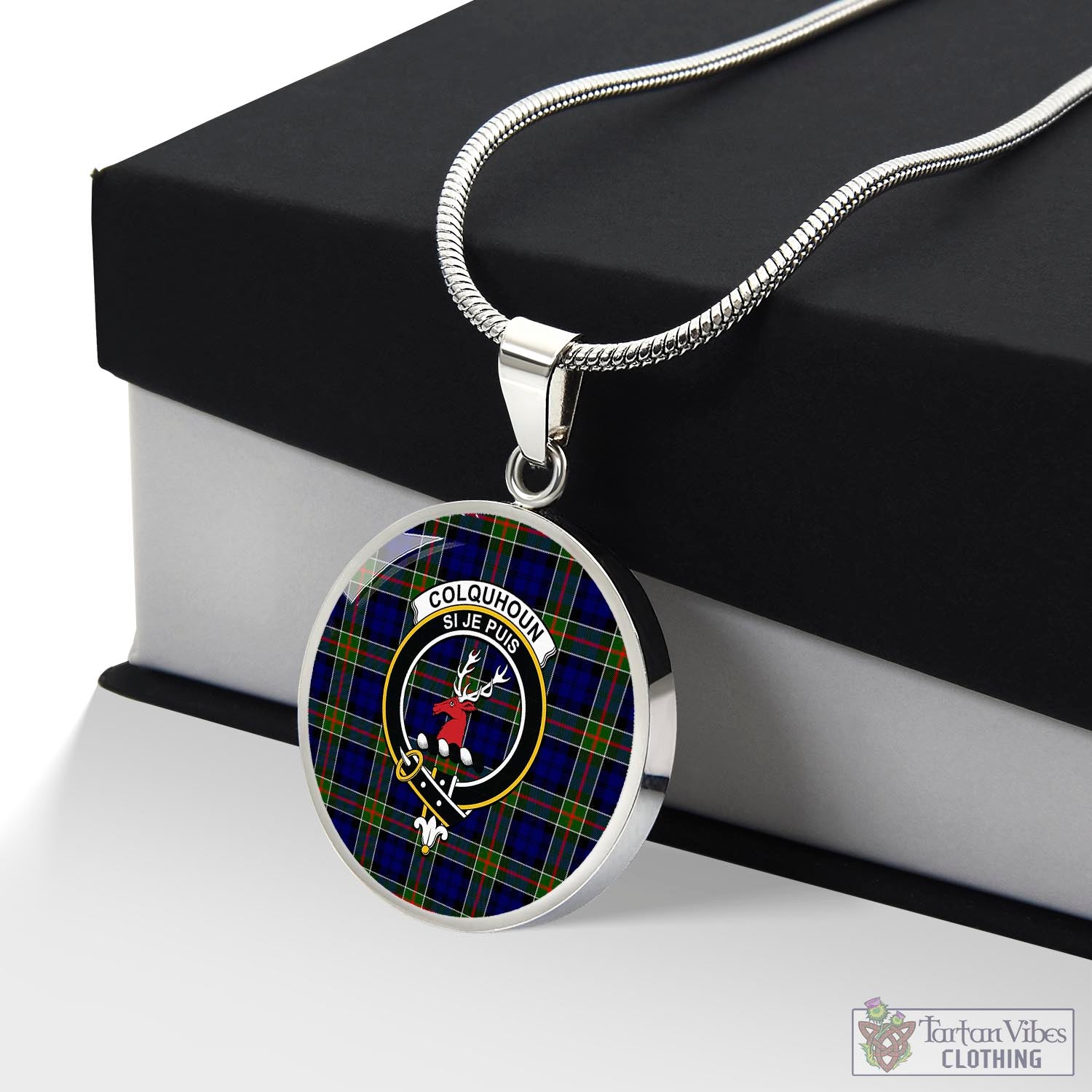 Tartan Vibes Clothing Colquhoun Modern Tartan Circle Necklace with Family Crest