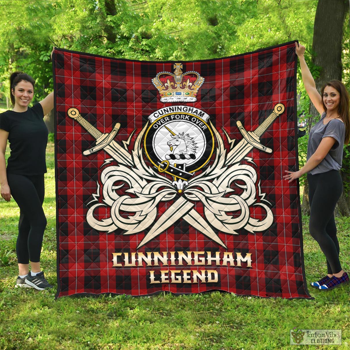 Tartan Vibes Clothing Cunningham Tartan Quilt with Clan Crest and the Golden Sword of Courageous Legacy