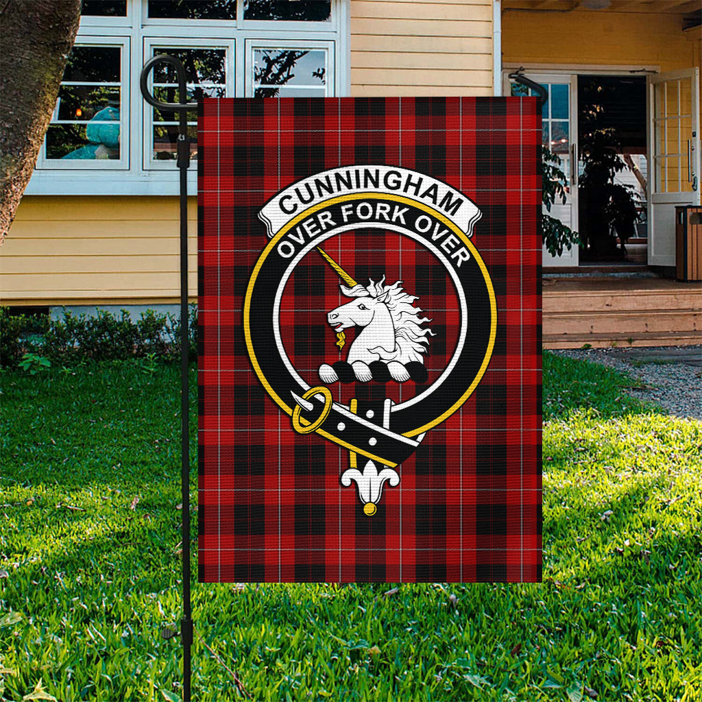 cunningham-tartan-flag-with-family-crest