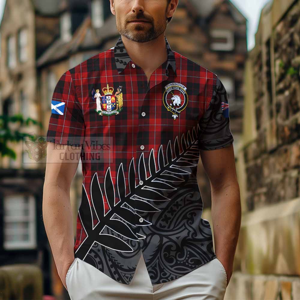 Tartan Vibes Clothing Cunningham Crest Tartan Short Sleeve Button Shirt with New Zealand Silver Fern Half Style