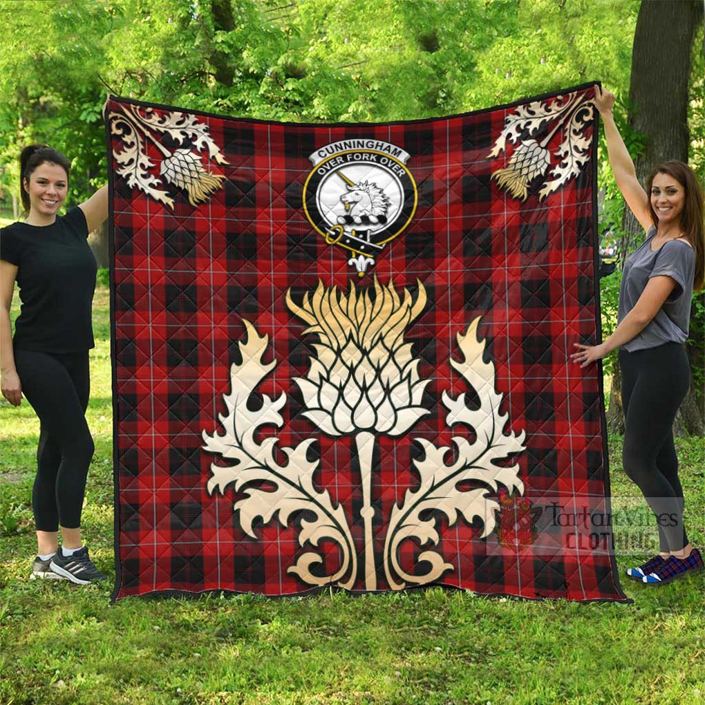 Tartan Vibes Clothing Cunningham Tartan Quilt with Family Crest and Golden Thistle Style