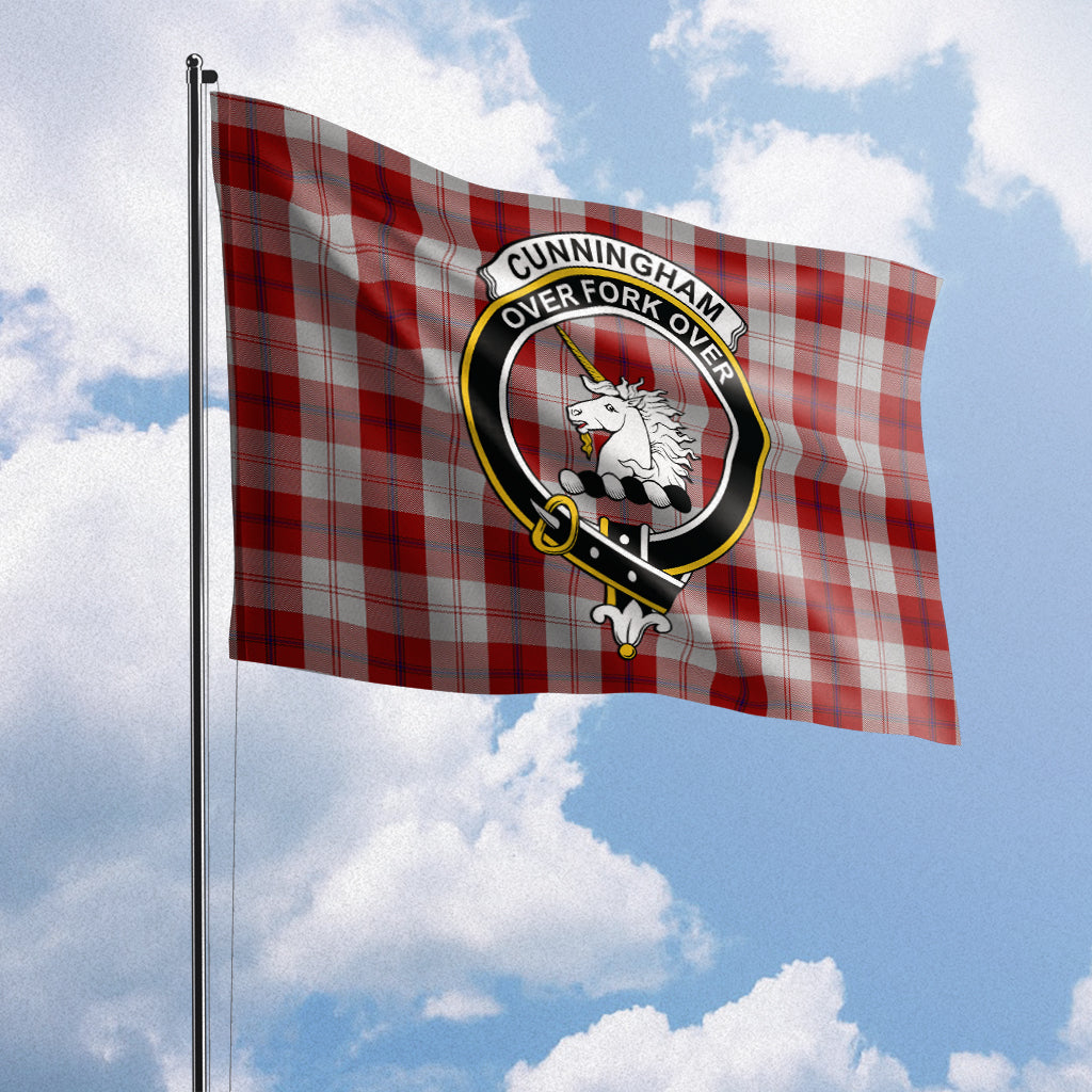 cunningham-dress-tartan-flag-with-family-crest