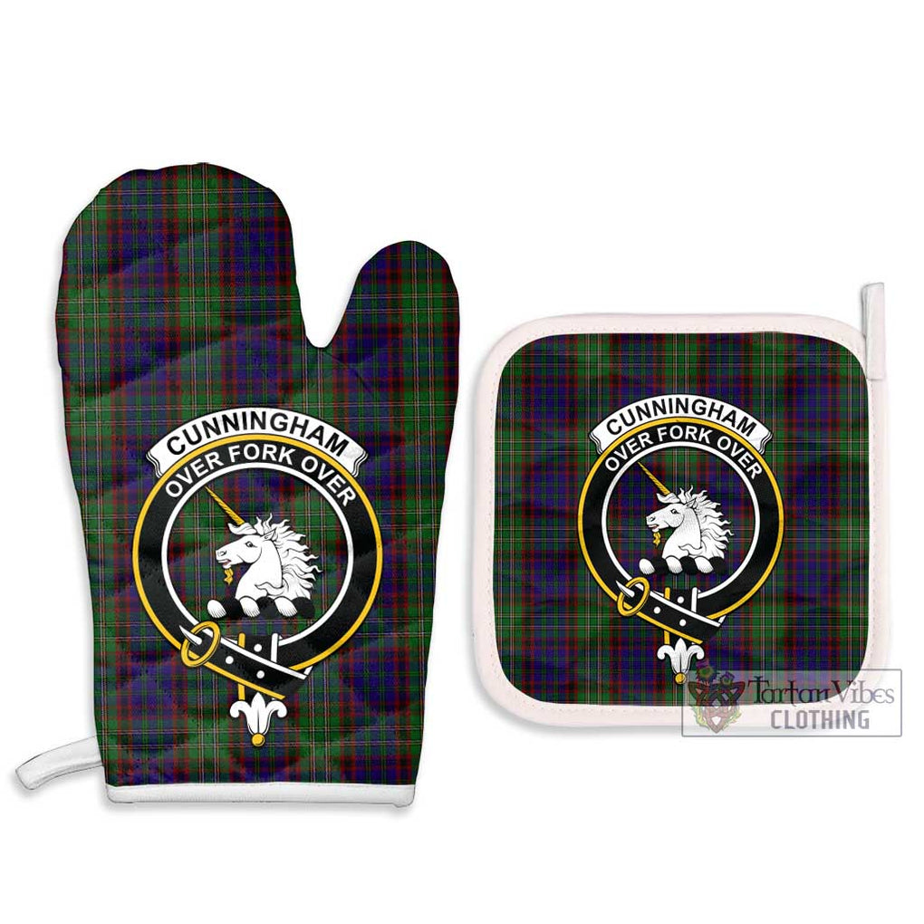 Cunningham Hunting Tartan Combo Oven Mitt & Pot-Holder with Family Crest Combo 1 Oven Mitt & 2 Pot-Holder White - Tartan Vibes Clothing