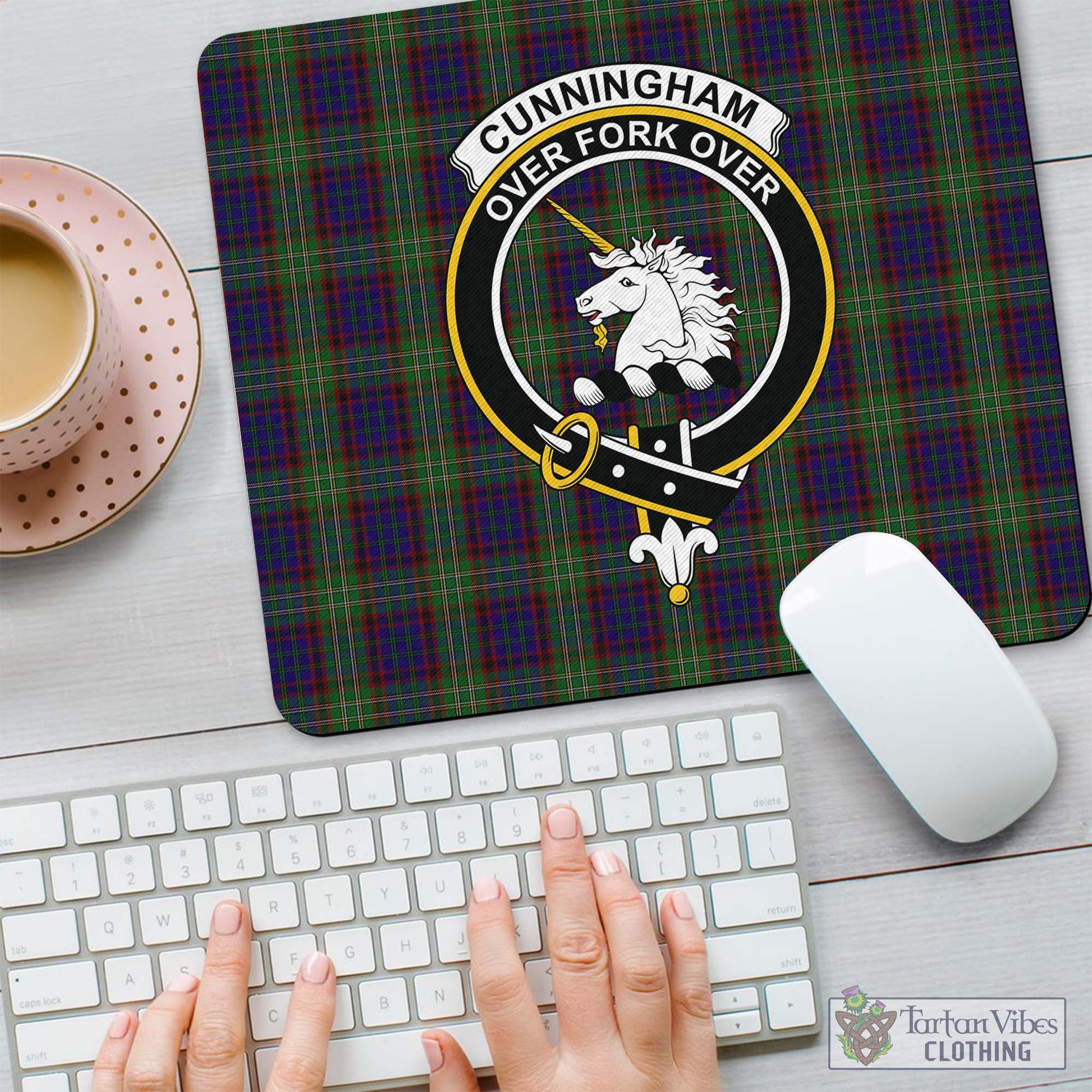 Tartan Vibes Clothing Cunningham Hunting Tartan Mouse Pad with Family Crest