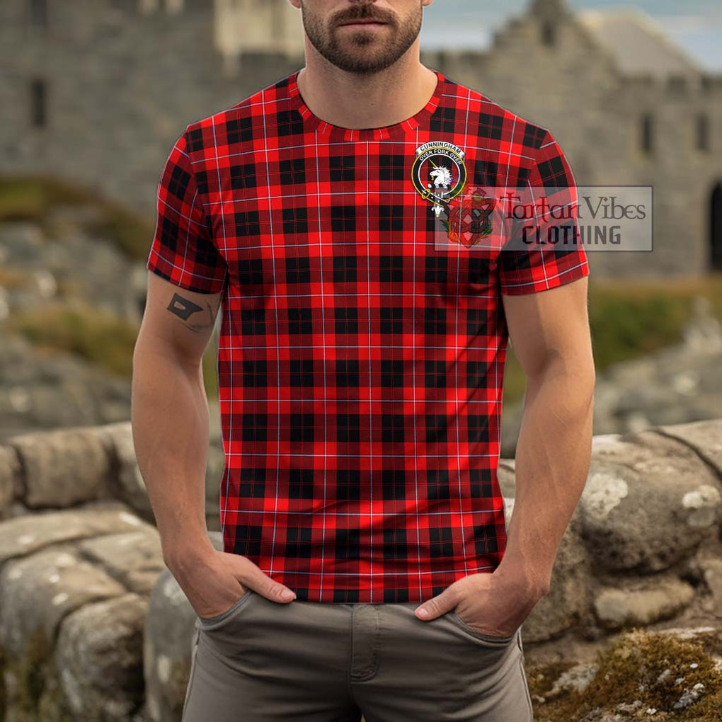 Cunningham Modern Tartan Cotton T-Shirt with Family Crest Men's Shirt - Tartanvibesclothing Shop