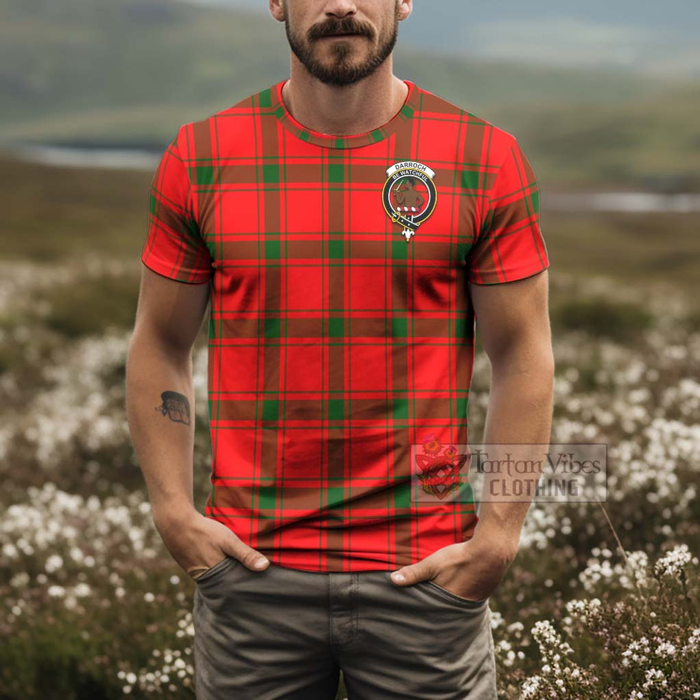 Tartan Vibes Clothing Darroch Tartan T-Shirt with Family Crest and Bearded Skull Holding Bottles of Whiskey