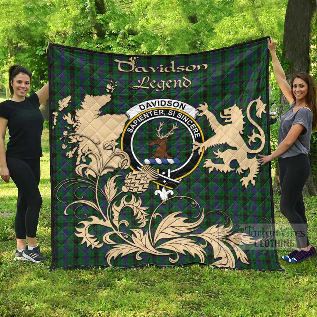 Tartan Vibes Clothing Davidson Tartan Quilt with Family Crest and Scottish Symbol Style