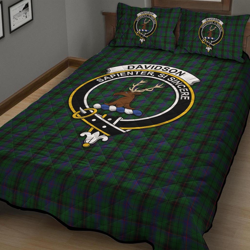 Davidson Tartan Quilt Bed Set with Family Crest - Tartan Vibes Clothing