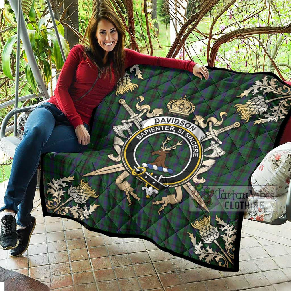 Tartan Vibes Clothing Davidson Tartan Quilt with Family Crest and Scottish Golden Courage Shield