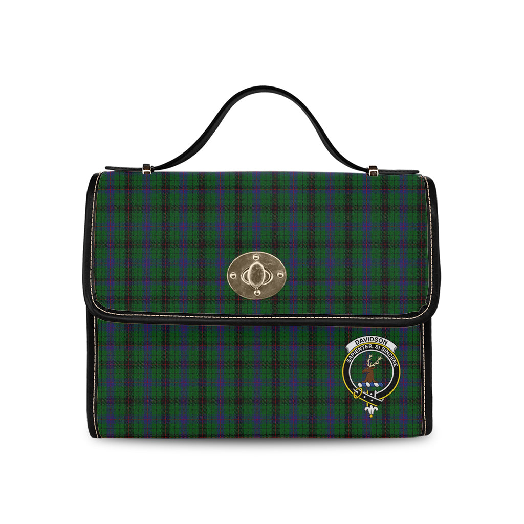 davidson-tartan-leather-strap-waterproof-canvas-bag-with-family-crest