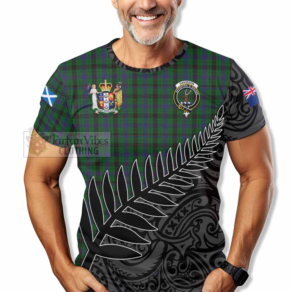 Tartan Vibes Clothing Davidson Crest Tartan T-Shirt with New Zealand Silver Fern Half Style