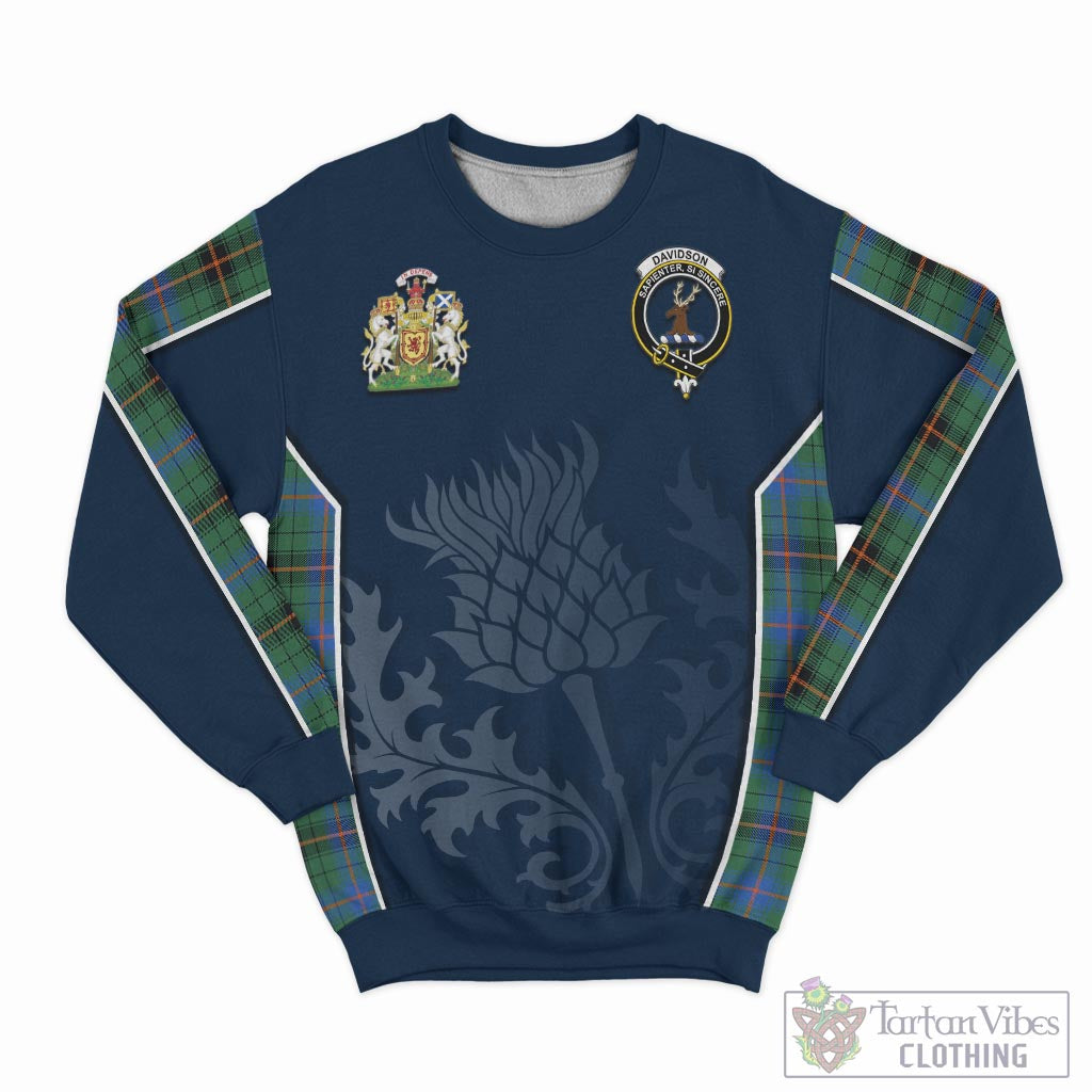 Tartan Vibes Clothing Davidson Ancient Tartan Sweatshirt with Family Crest and Scottish Thistle Vibes Sport Style