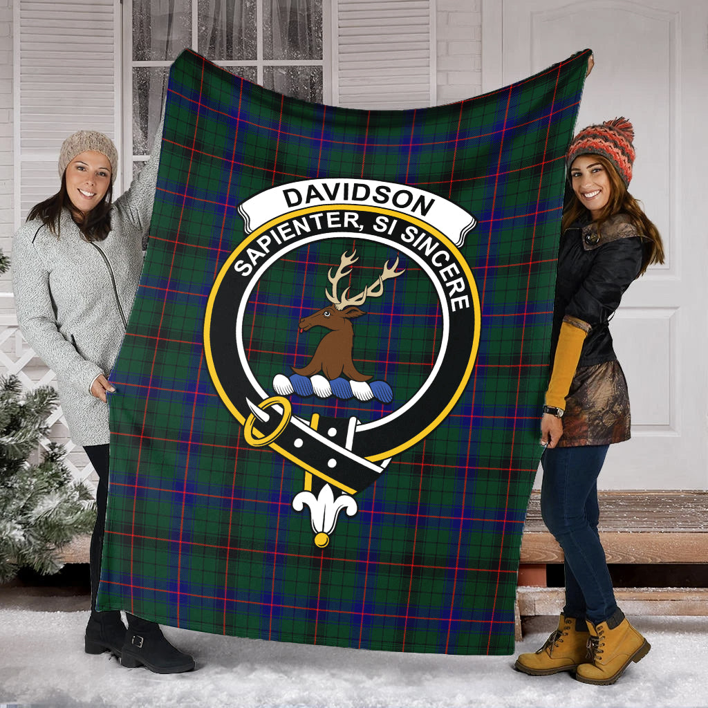 davidson-modern-tartab-blanket-with-family-crest