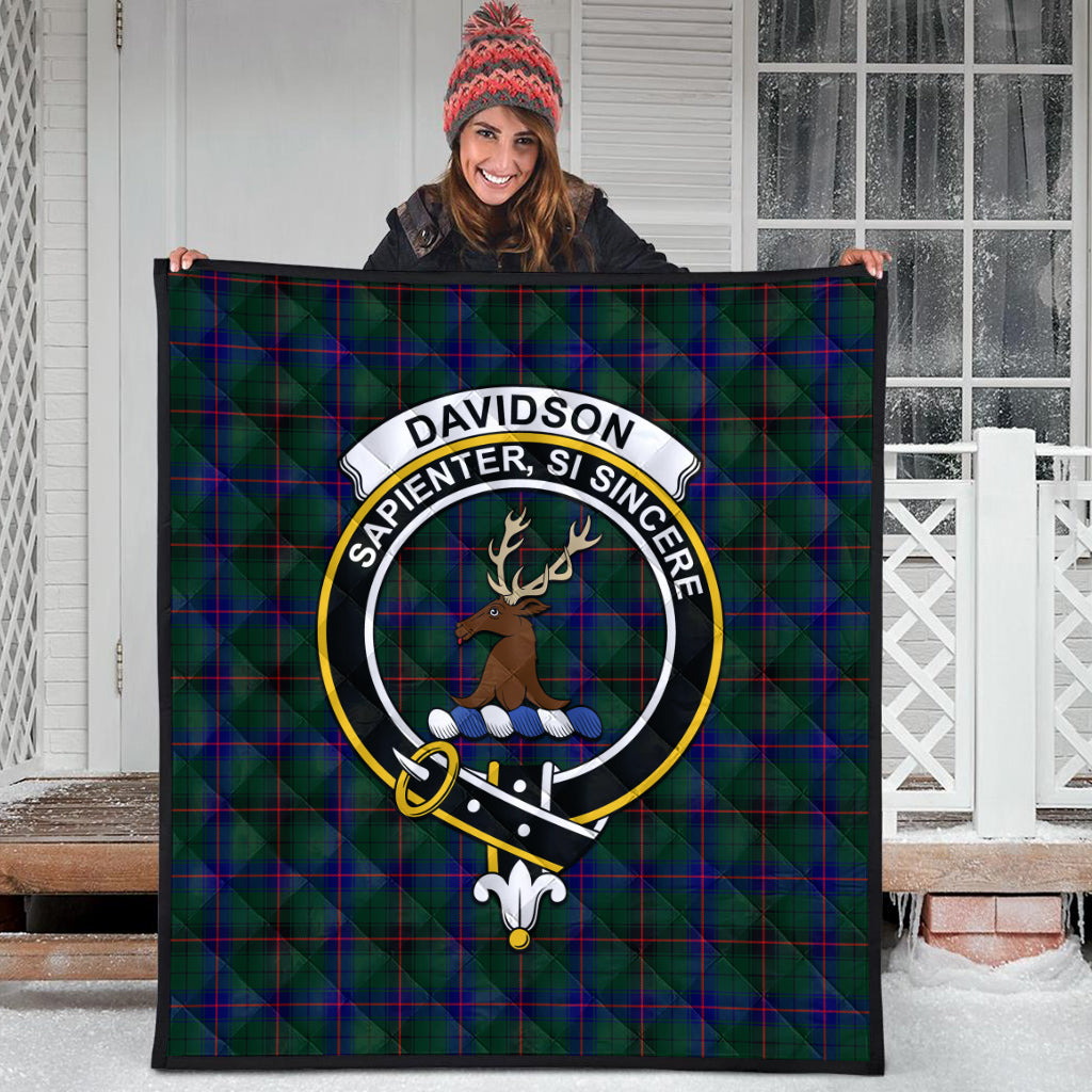 davidson-modern-tartan-quilt-with-family-crest