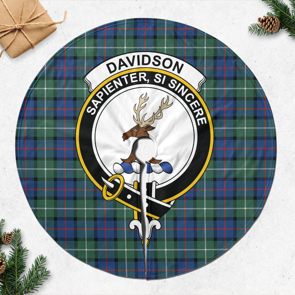 Davidson of Tulloch Tartan Christmas Tree Skirt with Family Crest - Tartanvibesclothing