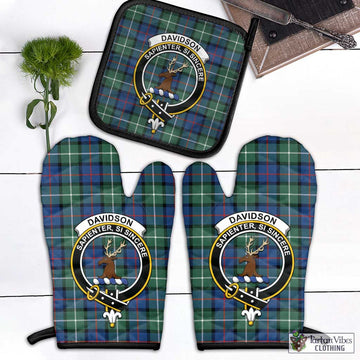 Davidson of Tulloch Tartan Combo Oven Mitt & Pot-Holder with Family Crest