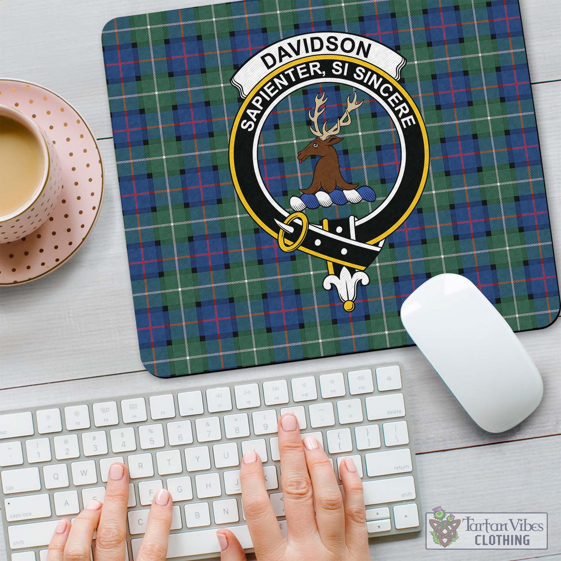 Tartan Vibes Clothing Davidson of Tulloch Tartan Mouse Pad with Family Crest