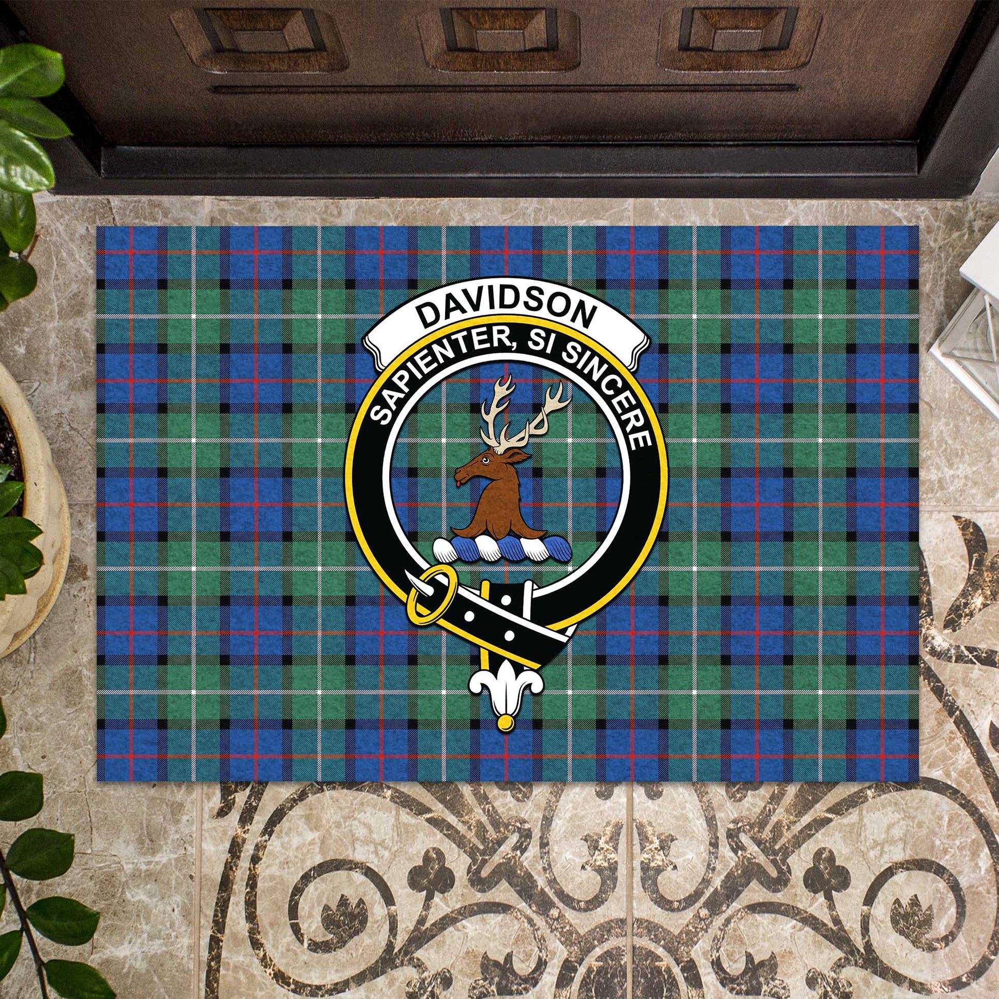 Davidson of Tulloch Tartan Door Mat with Family Crest - Tartanvibesclothing