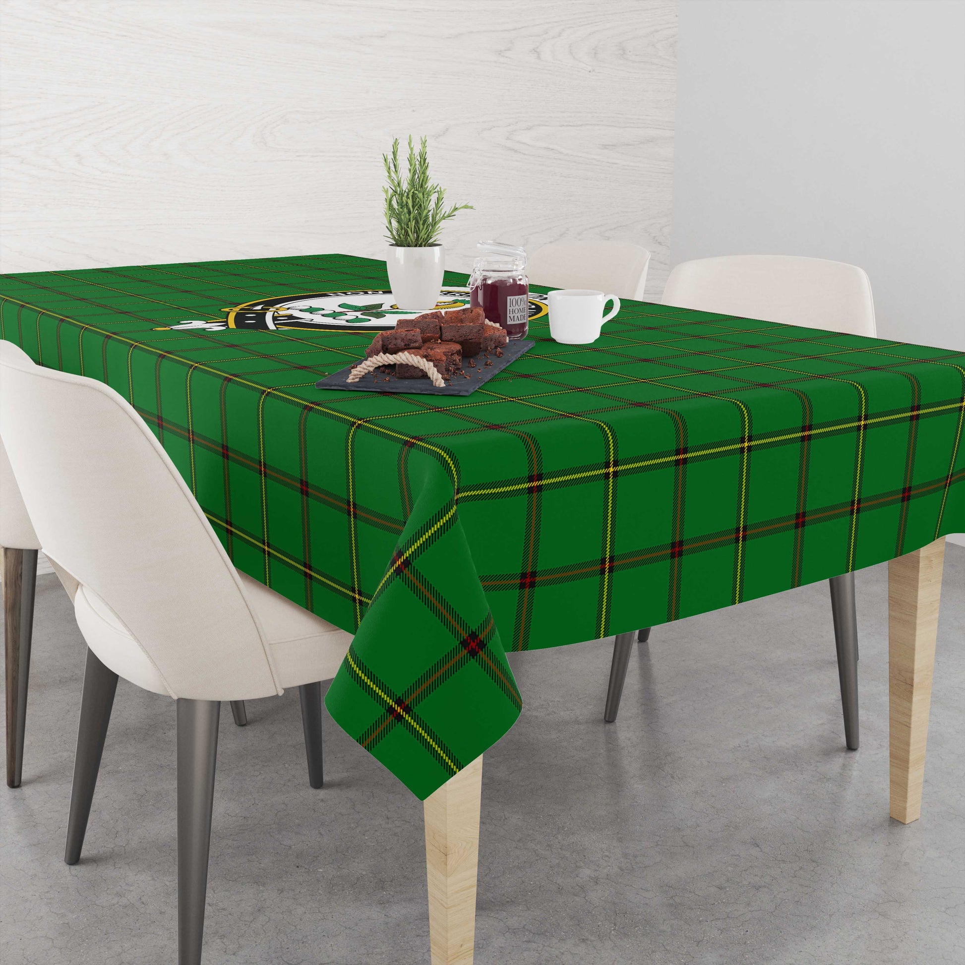 don-tatan-tablecloth-with-family-crest