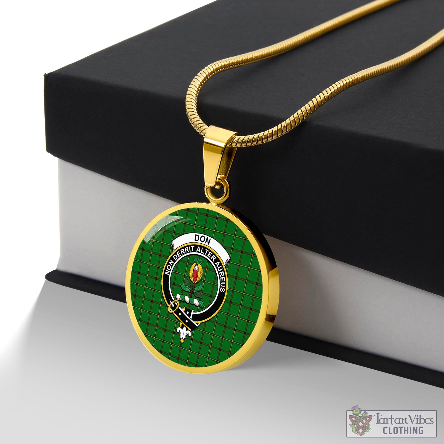 Tartan Vibes Clothing Don Tartan Circle Necklace with Family Crest