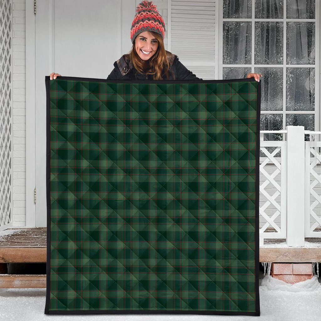 donachie-of-brockloch-hunting-tartan-quilt