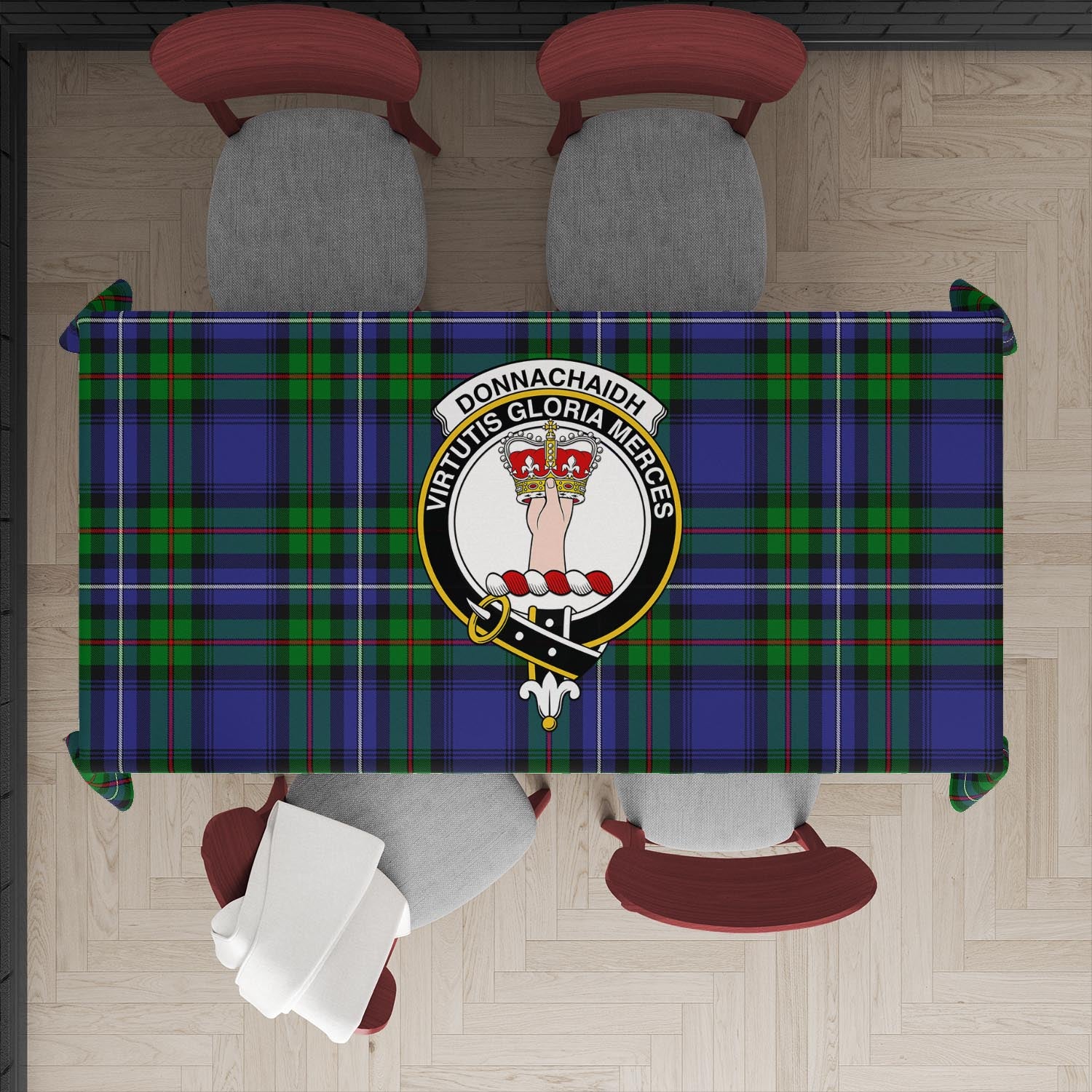 donnachaidh-tatan-tablecloth-with-family-crest